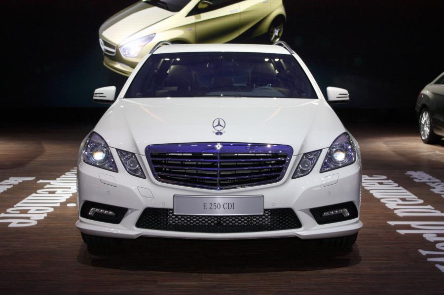  Mercedes-Benz E-Class Estate 2010 года  (фото 61 из 65)